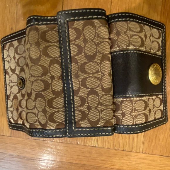 Coach Wallet - Picture 2 of 8